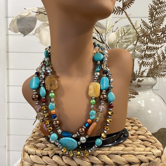 Spectacular Multi Stone Multi Strand Necklace - Picture 12 of 12